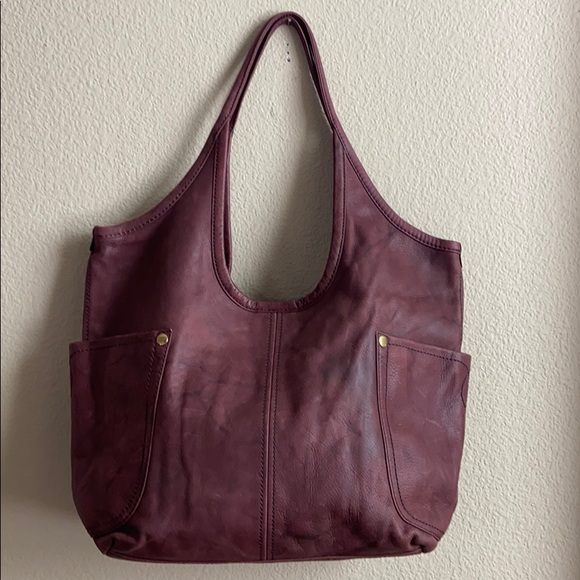 Frye Handbags - New Frye Campus Rivet Shoulder Bag In Burn Red
